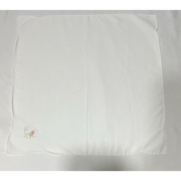 5 Vintage embroidery floral Lilly scalloped edge dinner napkins Farmhouse LN - Picture 2 of 5